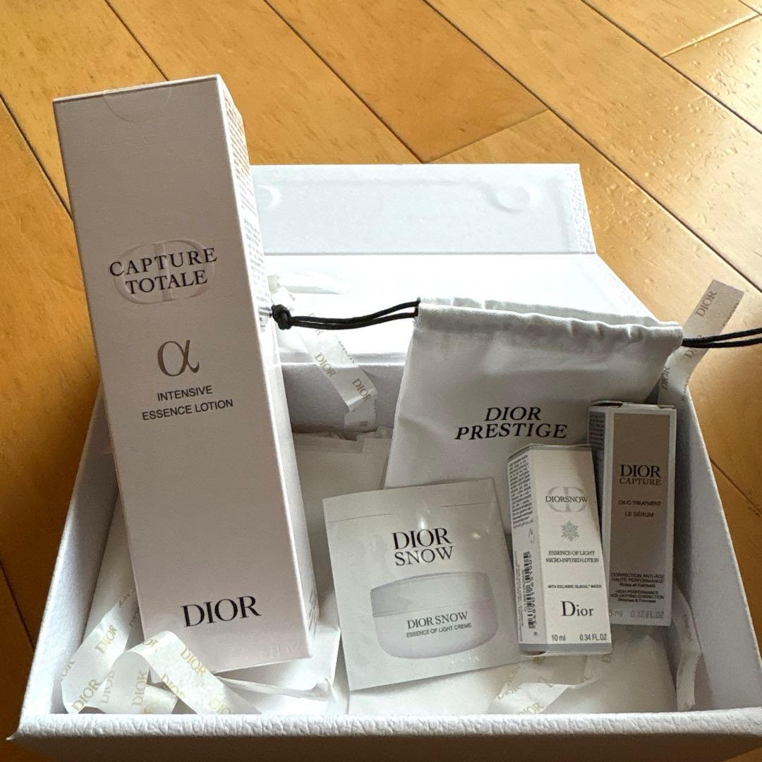 Dior ギフトボックス　カプチュール　スキンケア　基礎化粧　各種サンプル入り