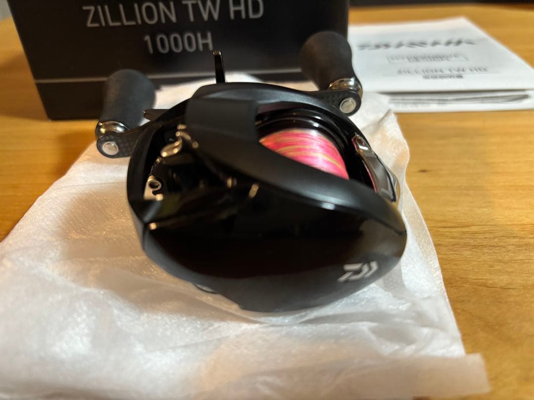DAIWA 22ジリオン TW HD 1000H 超美品　SLPハンドル