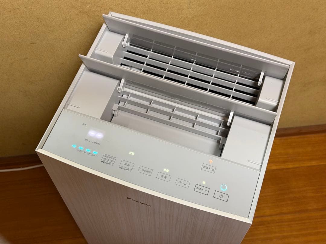 ダイキン 加湿ストリーマ空気清浄機 MCK905A-W 2025年製