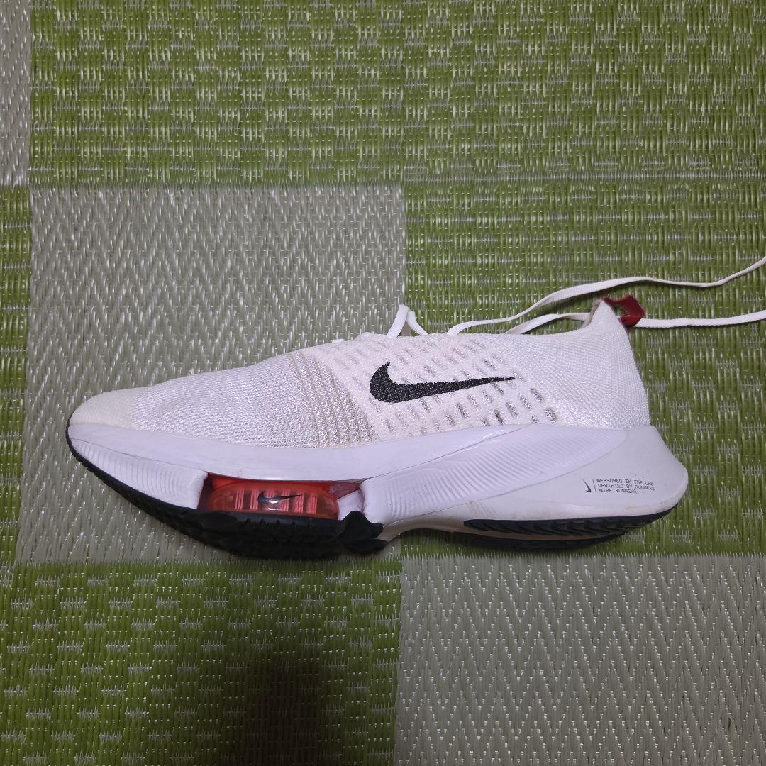 【販売終了モデル】ナイキ エア ズーム テンポ ネクスト％ フライニット