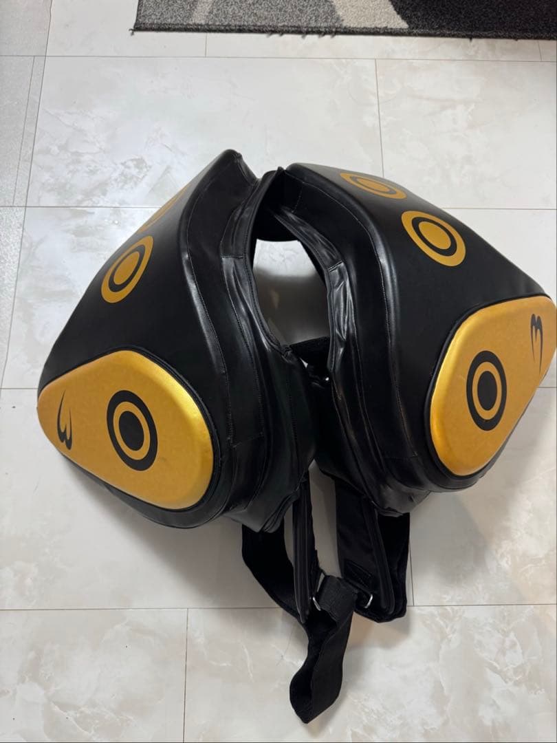 ローキックガード 黒/金