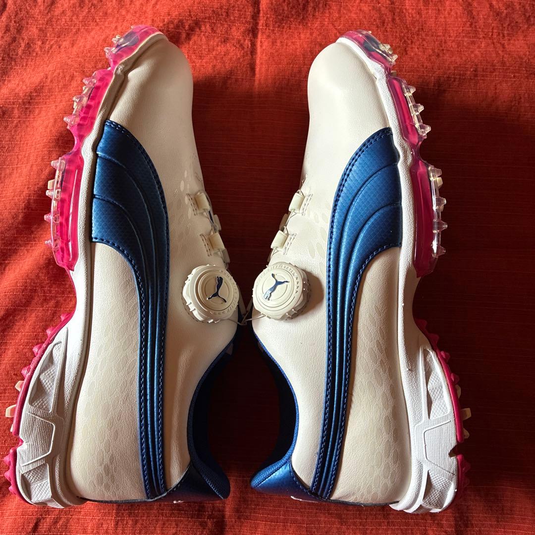 PUMA レディースゴルフシューズ　白に青のライン　24cm 新品未使用品