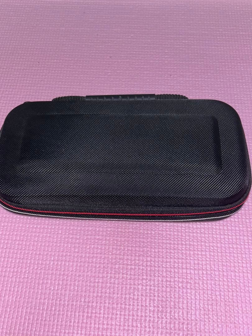 Nintendo Switch (本体、ケース、充電器のみ)