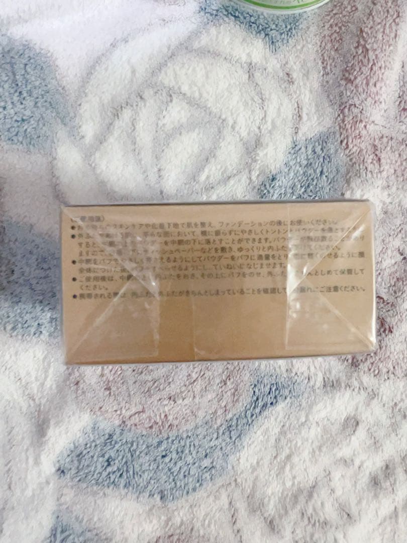 新品未使用品　クレ・ド・ポー ボーテ プードルトランスパラント 本体 26g