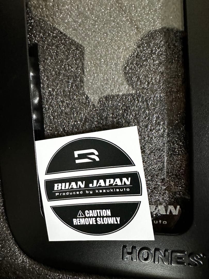 ハイエース　HONEST 給油口ガラスリッド