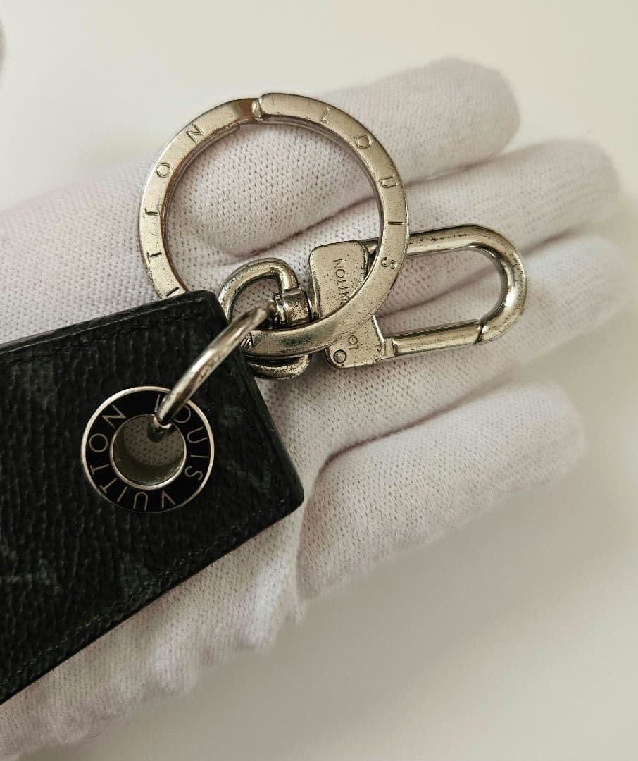 ✨ ルイヴィトン✨ キーホルダー 黒 モノグラム エクリプス アンシャッペ