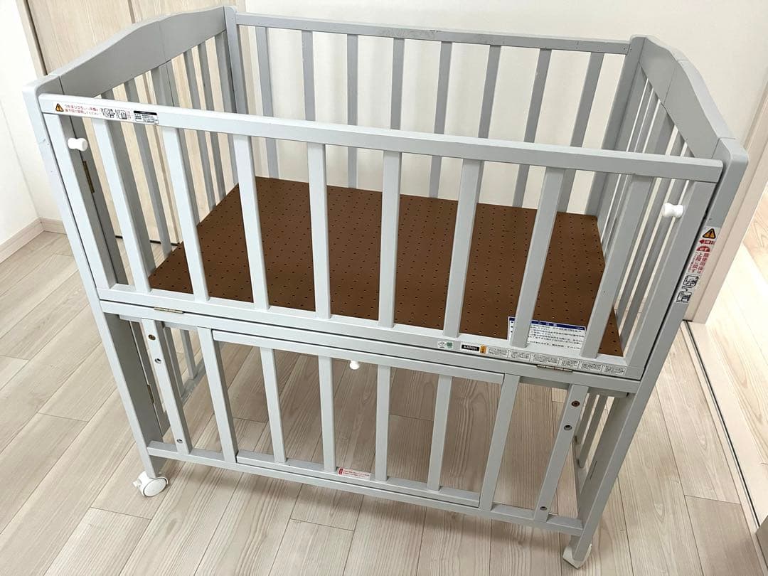 カトージ　折りたたみ　ミニベビーベッド