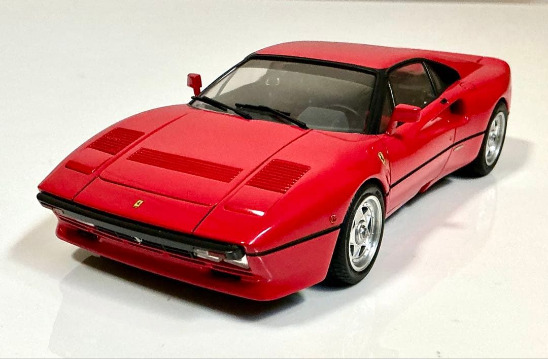 フジミ1/24フェラーリ 288GTO完成品です。
