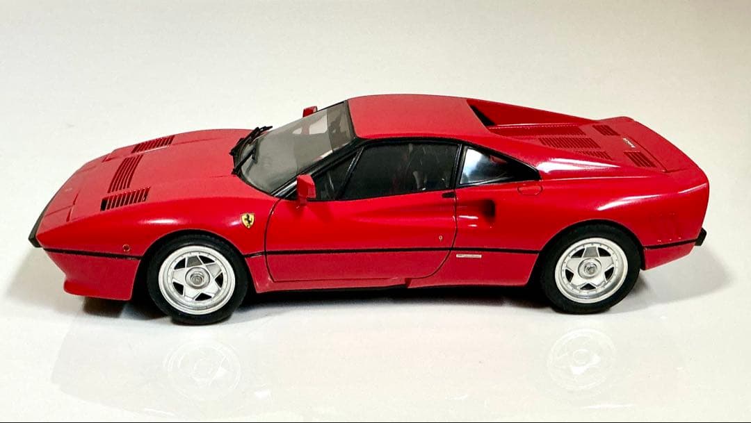 フジミ1/24フェラーリ 288GTO完成品です。