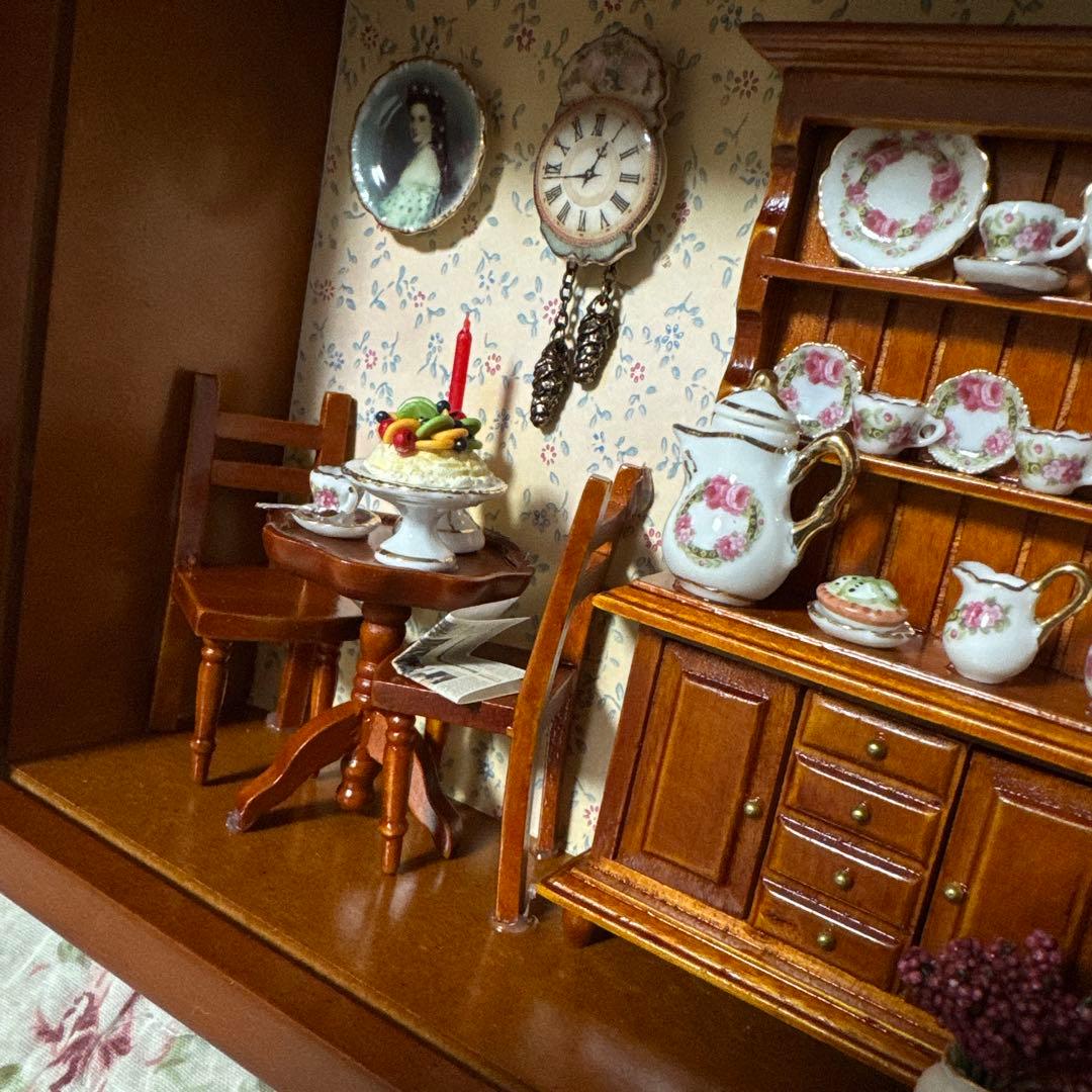 ロイターポーセリン　ミニチュア