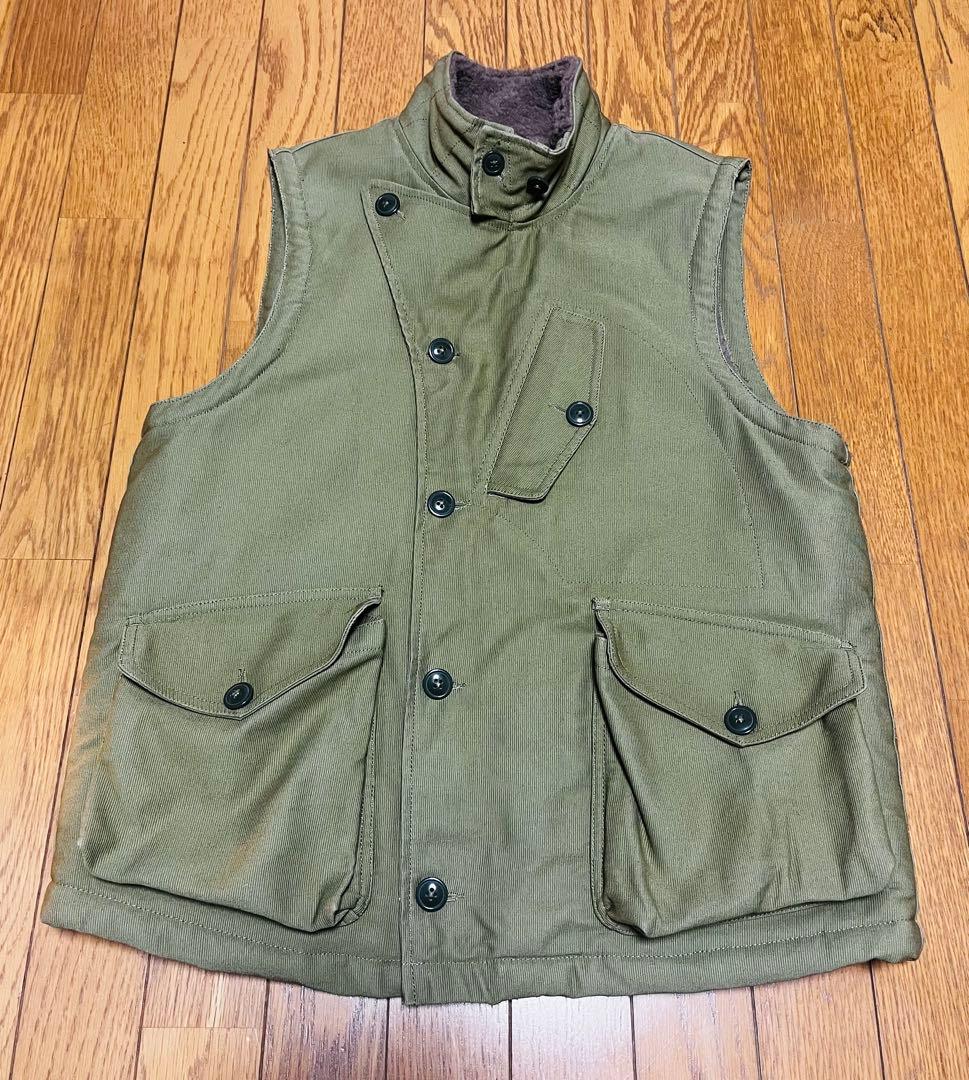 送料込み☆ミリタリーベスト☆サイズ40(Ｌ)☆ネイビーデパートメント☆冬用ベスト