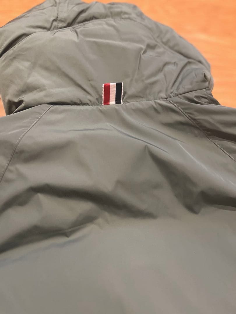 トムブラウンダウンコート