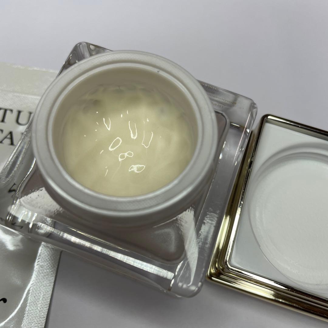 プレステージ ル コンサントレ ユー 目元用クリーム