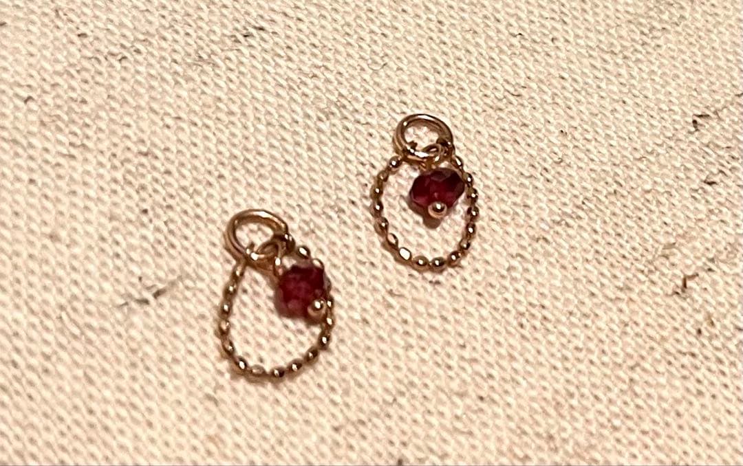 【agete】K10 ルビー&ゴールドチェーン ピアスチャーム