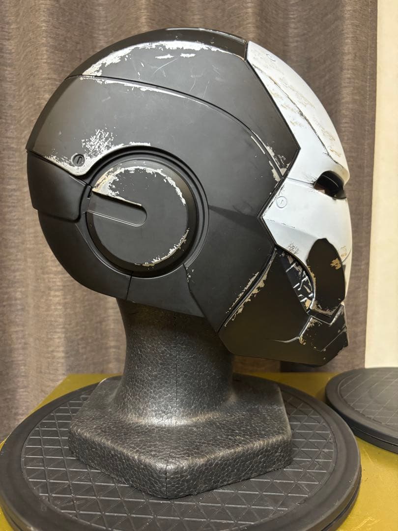 ウォーマシン X パニッシャー ヘルメット ダメージ加工 等身大　1/1