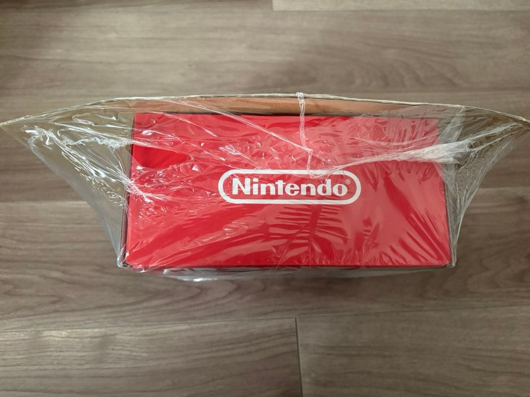 Nintendo Switch レッド本体