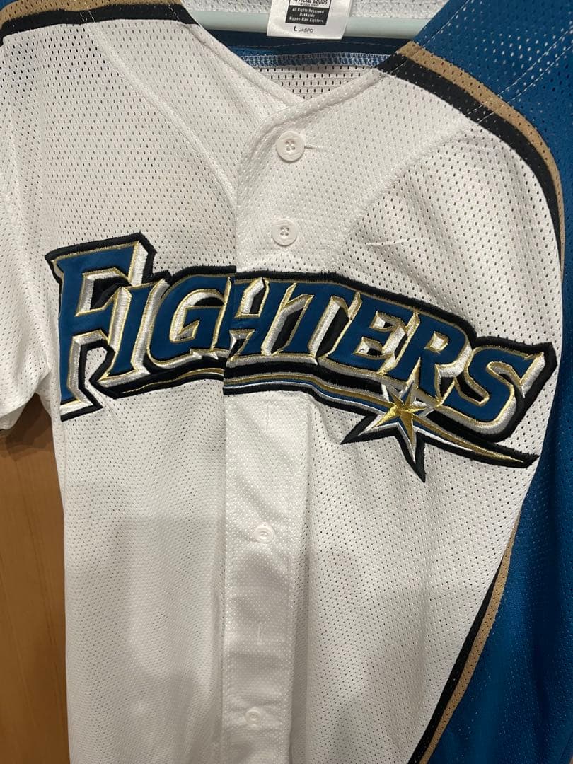 北海道日本ハムファイターズ西川遥輝ユニフォーム　NO8