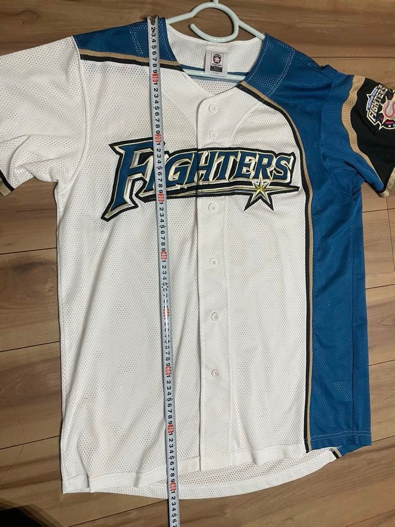 北海道日本ハムファイターズ西川遥輝ユニフォーム　NO8