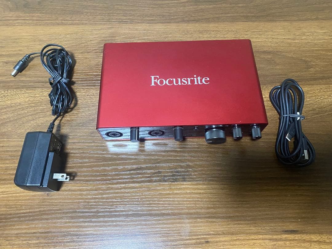 オーディオインターフェース24bit/192kHz Scarlett 8i6