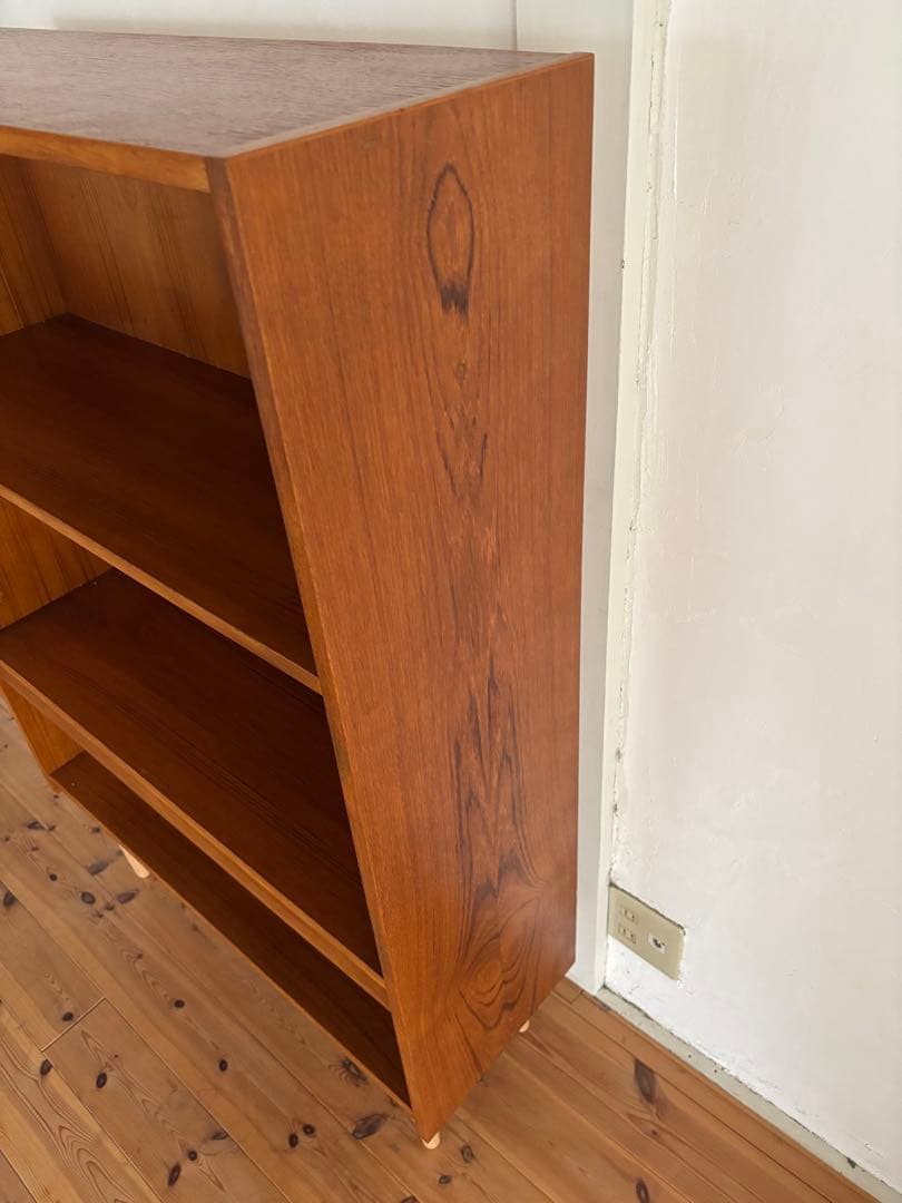 北欧ヴィンテージ　デンマーク　チーク　シェルフ