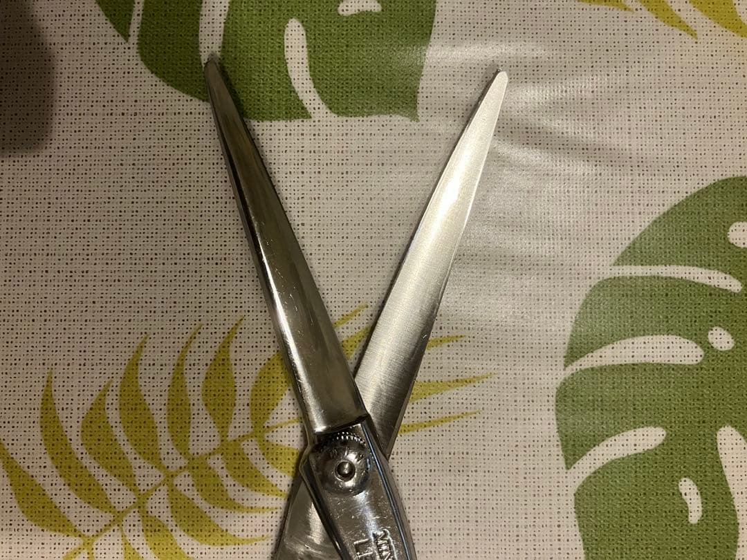 お得品　プロ専用カットハサミ　ミンク6.0インチシザー