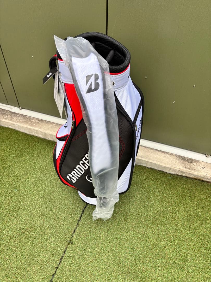 新品未使用　BRIDGESTONE GOLF キャディバッグ CB021Y WK