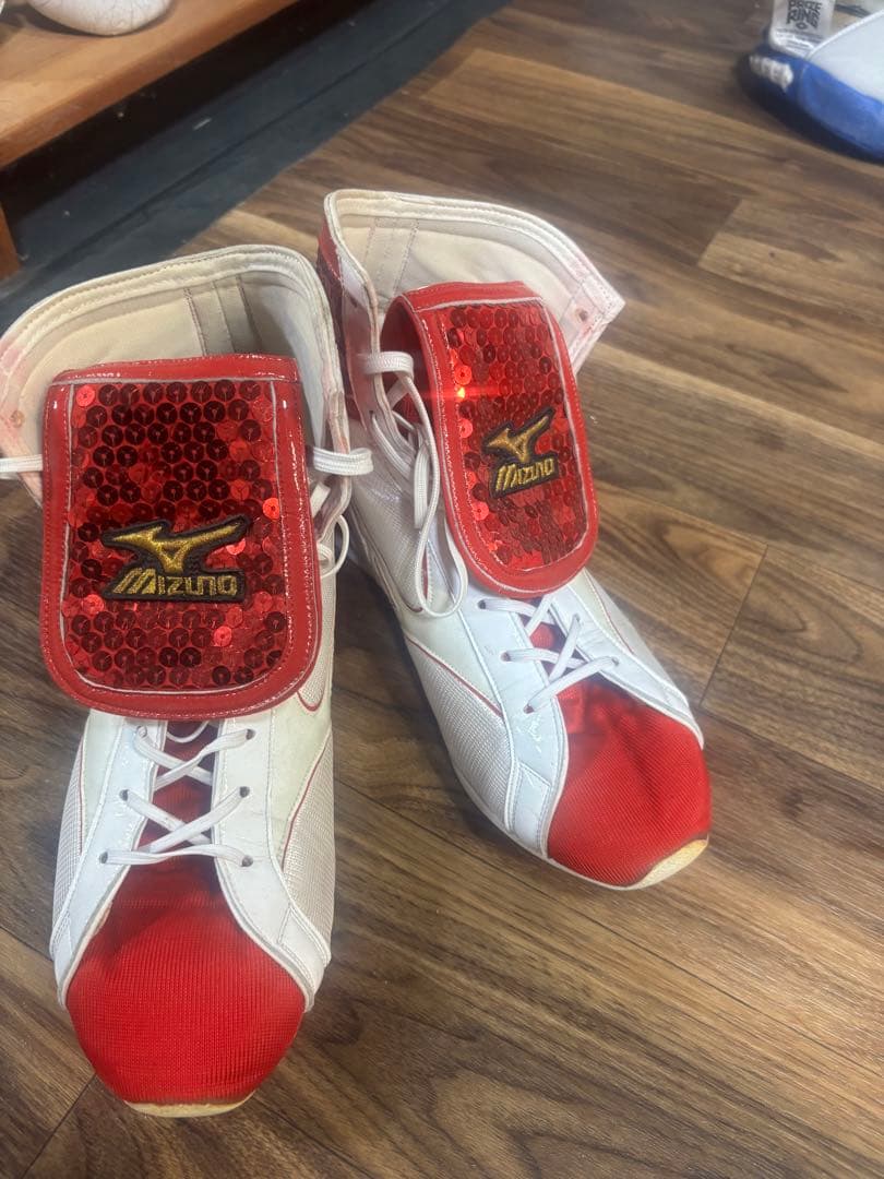 Mizuno ボクシングシューズ 赤スパンコール