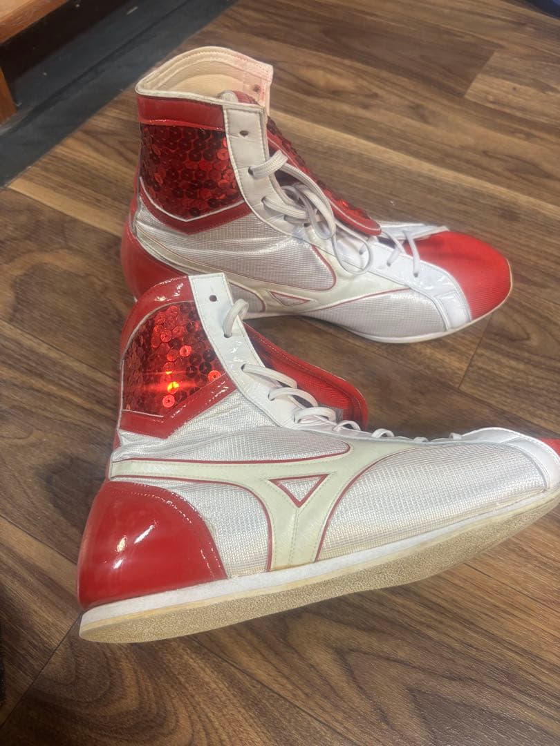 Mizuno ボクシングシューズ 赤スパンコール