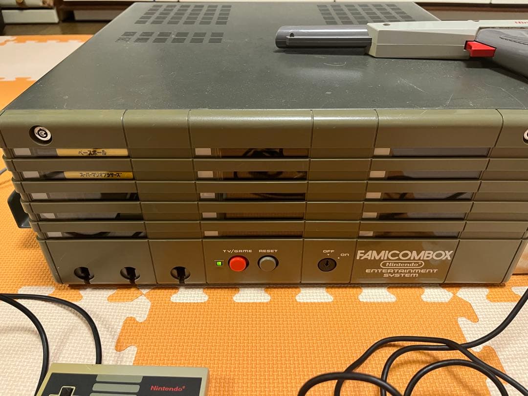 ゆ*1様 ファミコンボックス業務用