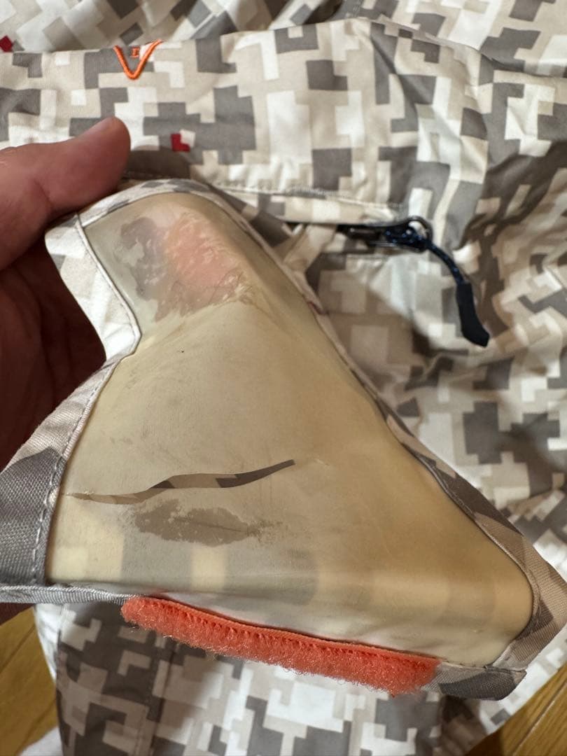 Columbia スノーボードウェアセット（カモフラージュ）