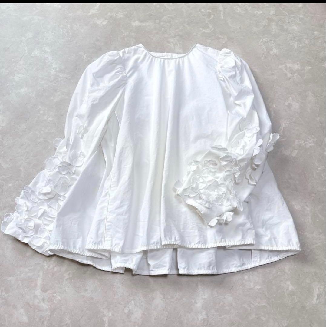 shirocon YORIブラウス パフューム スリーブ ホワイト サイズ３８