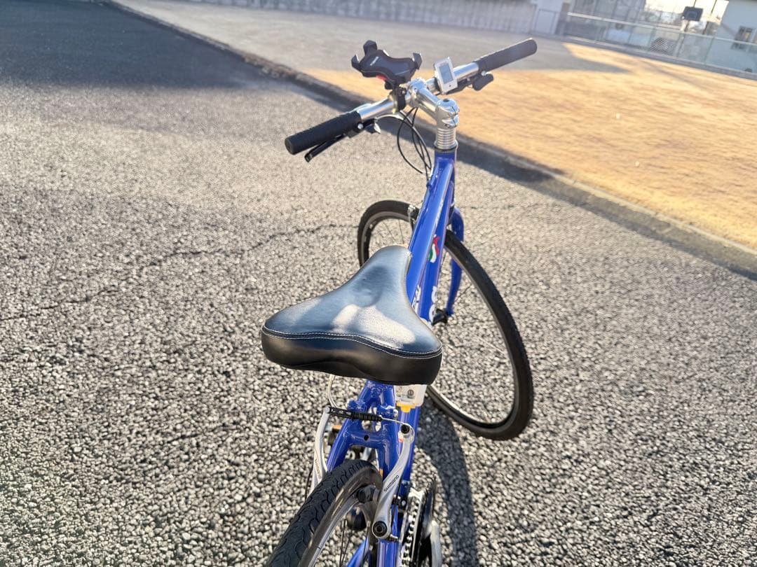 のぶピョン　青いクロスバイク アルミフレーム 26インチ