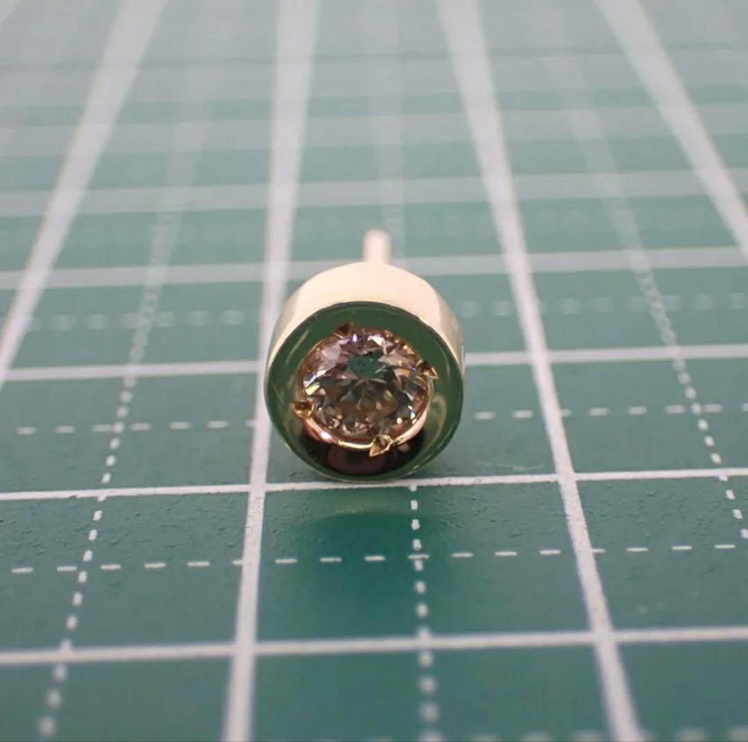 k18ダイヤモンドピアス　片耳　フクリン　覆輪　１／2セット