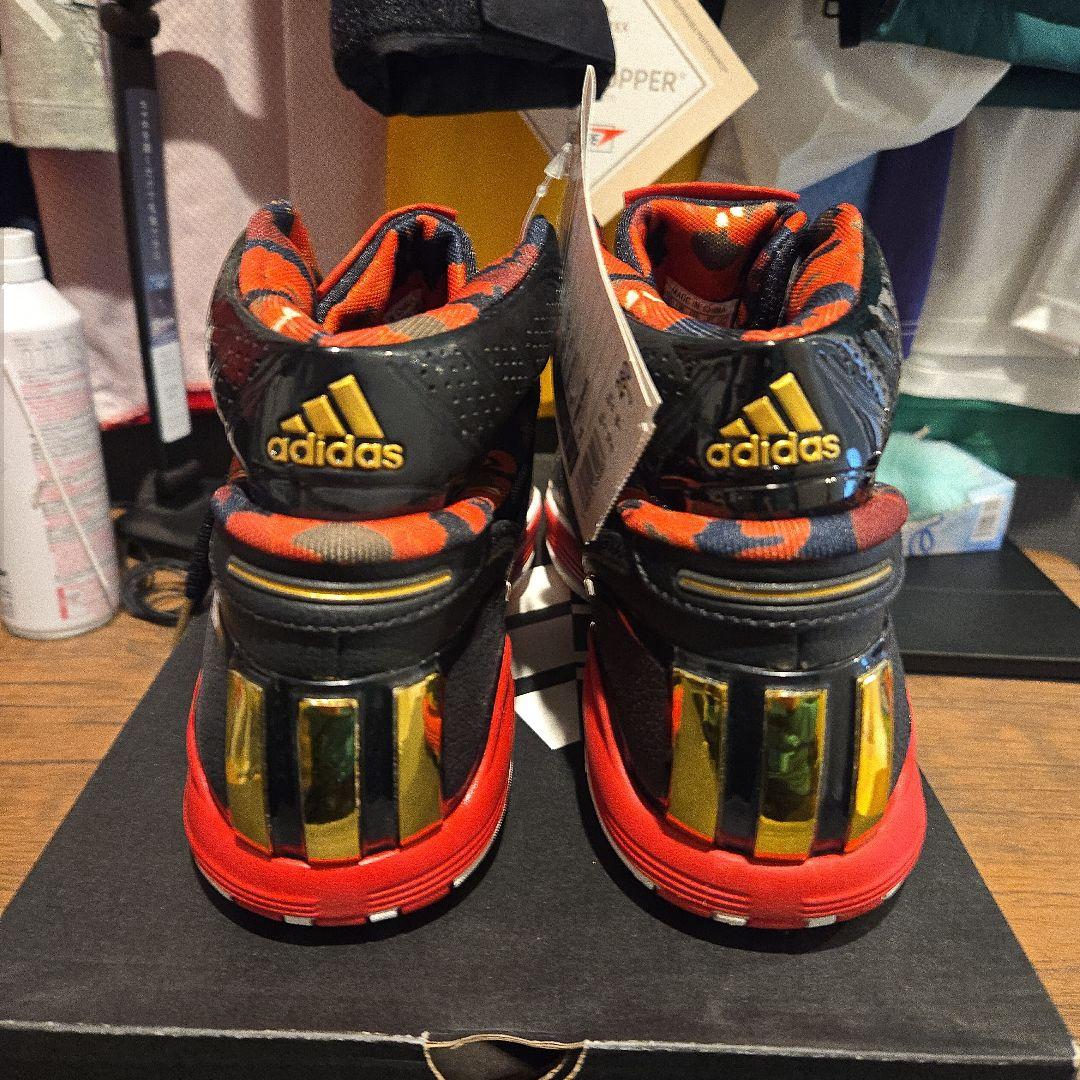 シューズ(男性用) adiZero Rose1