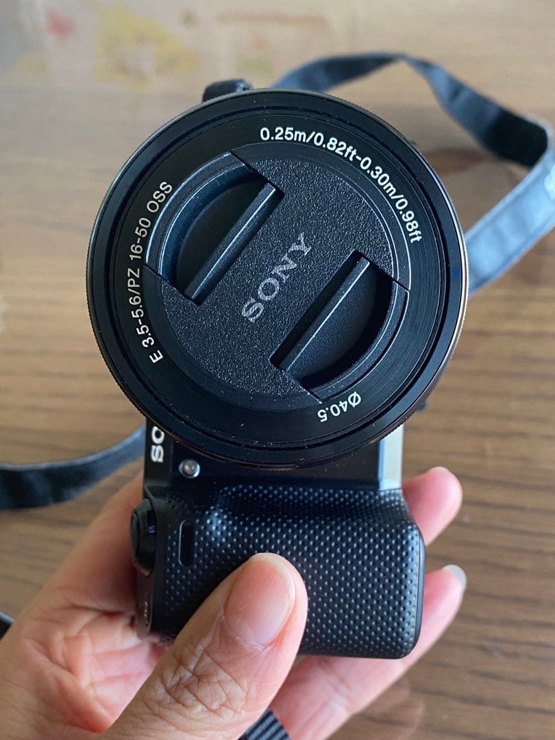 【美品】sony NEX-5T 16-50レンズ付き