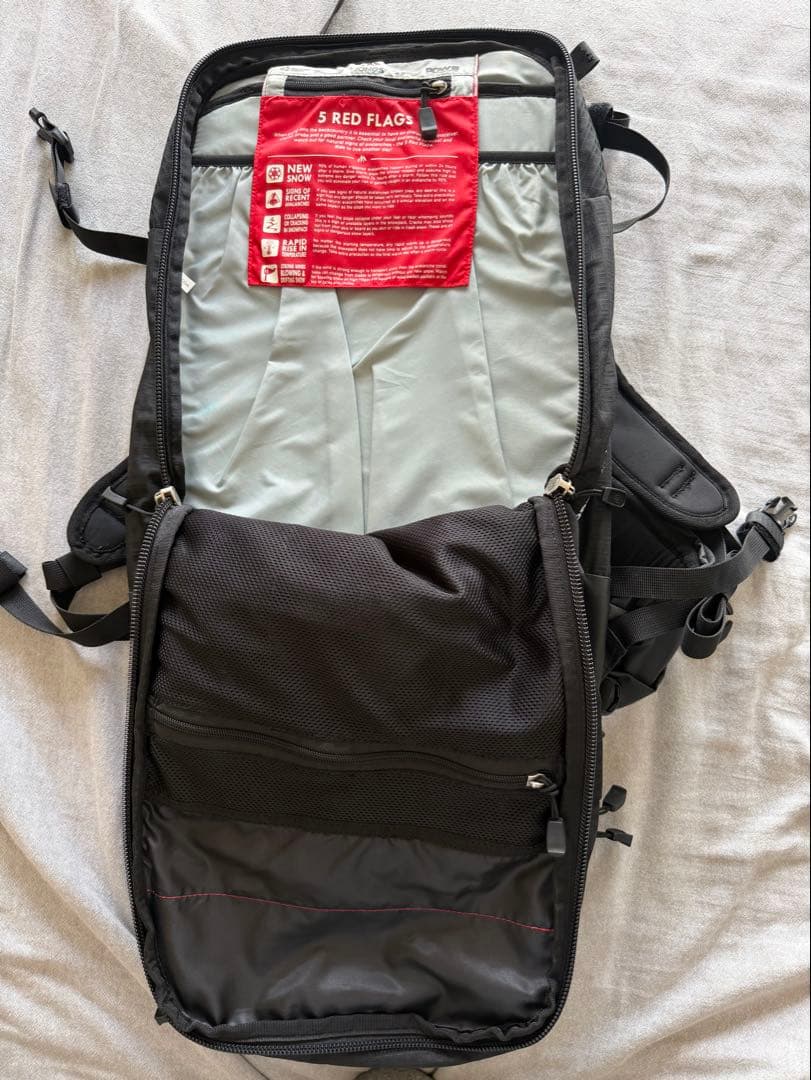 JONES DSCNT 25L バックパック スノーボード　スキー