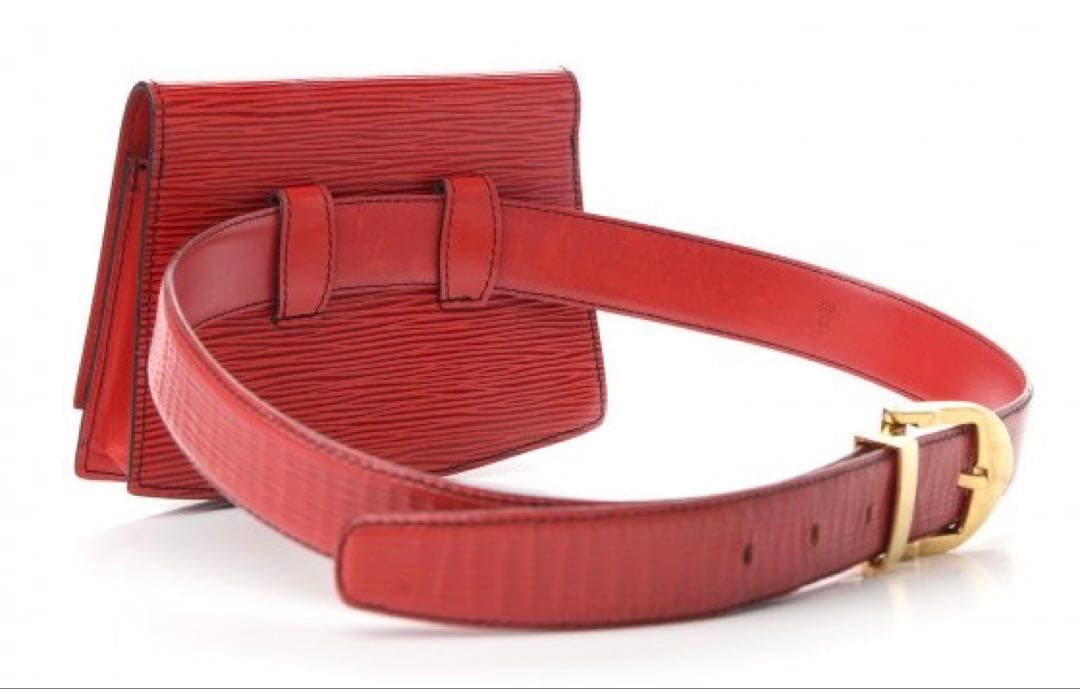 【価格交渉可】ルイヴィトン エピ レザーポシェット サンチュール ティルシット