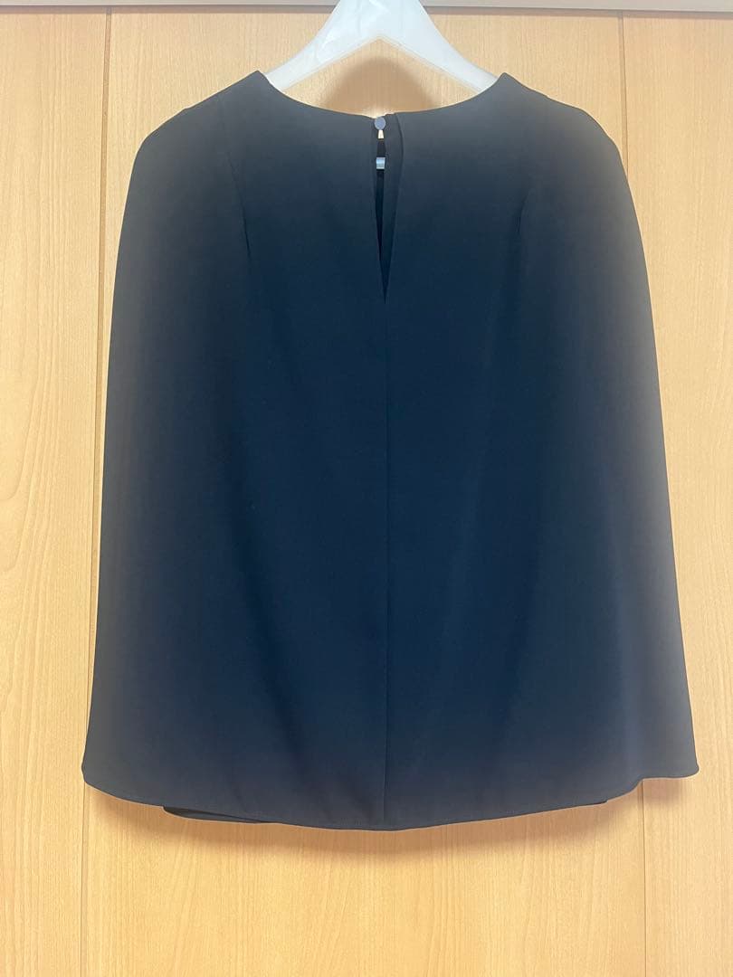 ANAYI コンパクトサテンケープブラウス38