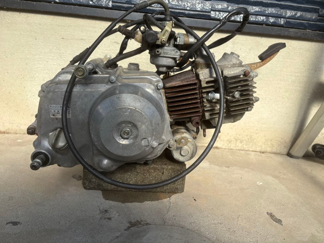ホンダ　ジョルカブエンジン　キャブ　セル　キック付き　ダックスシャリー
