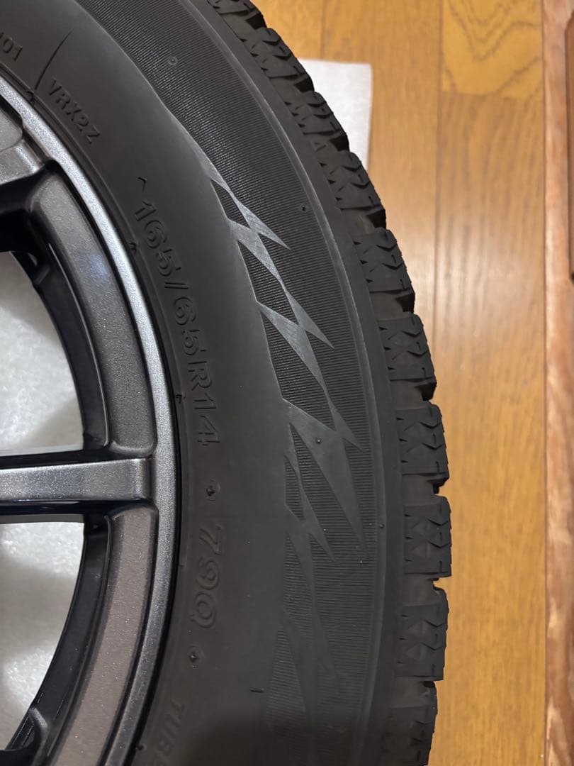 ブリヂストン スタッドレスタイヤ 165/65R14ホイール4本セットハスラー