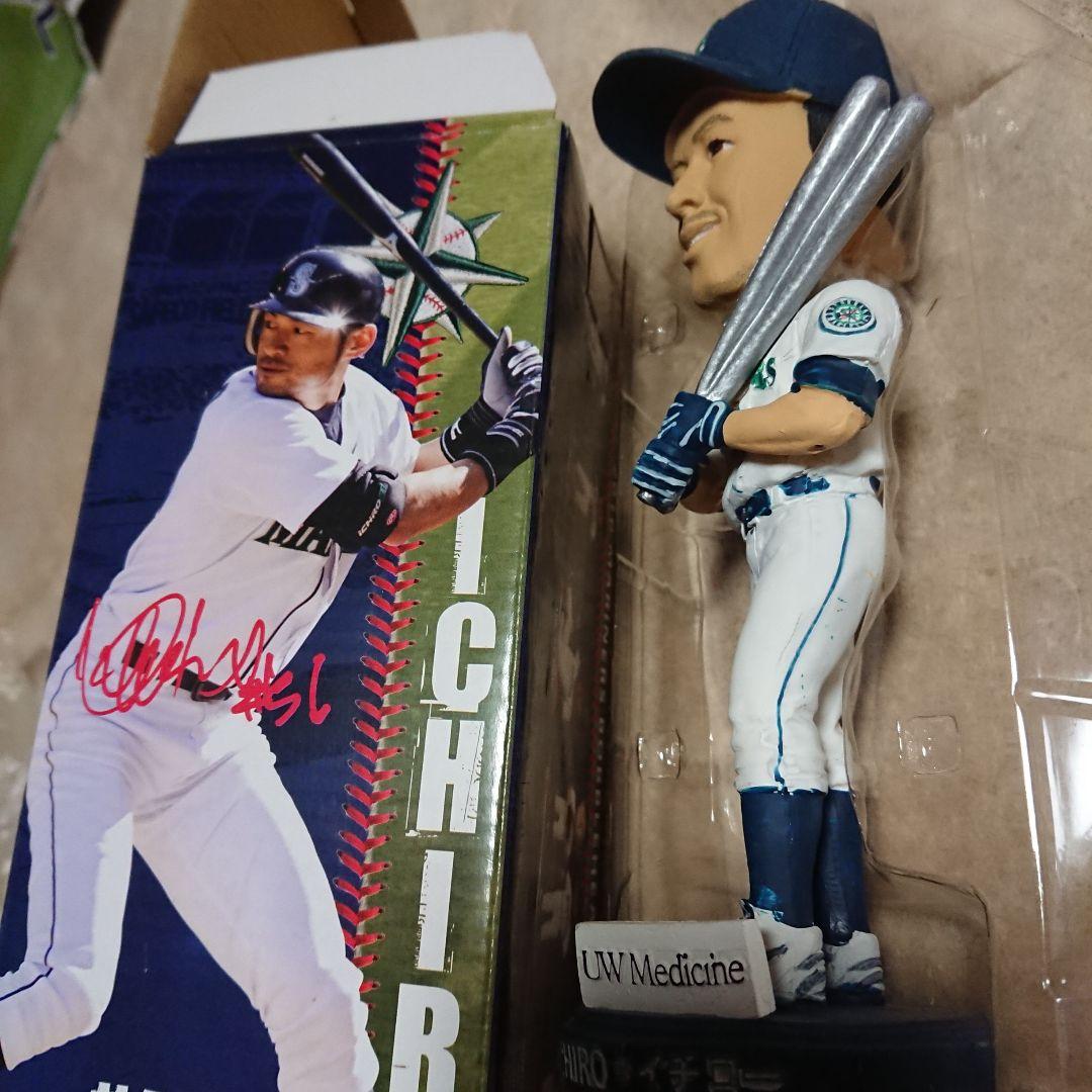 ★★イチロー 2010年 球場配布 ボブルヘッドドール 2体〈チケット付き〉