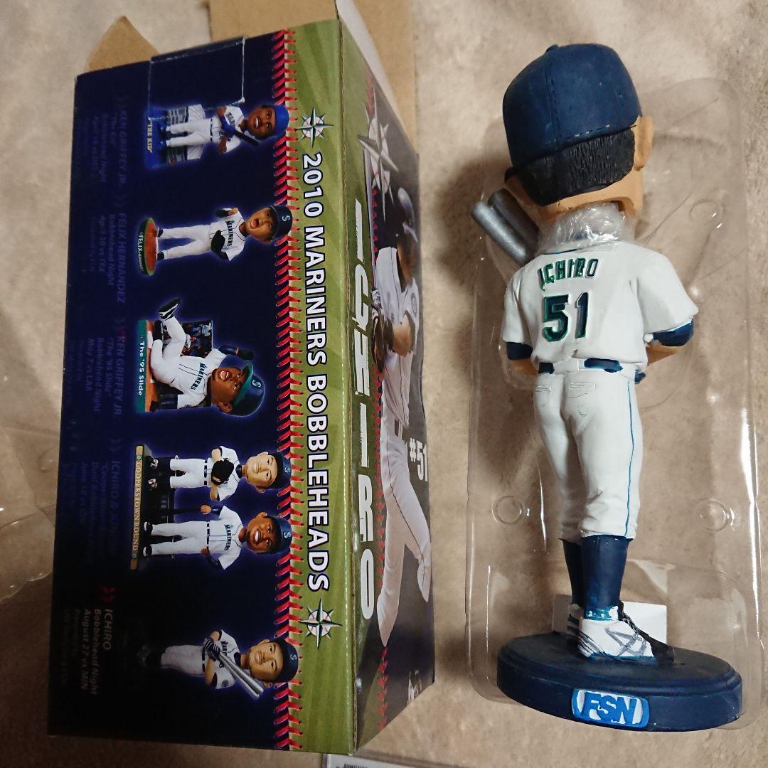 ★★イチロー 2010年 球場配布 ボブルヘッドドール 2体〈チケット付き〉