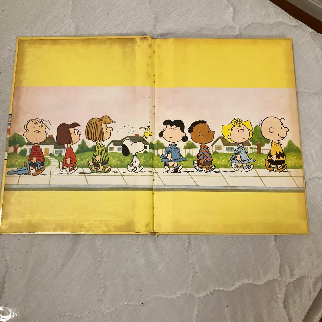 A Charlie Brown Thanksgiving/／洋書／／廃盤商品