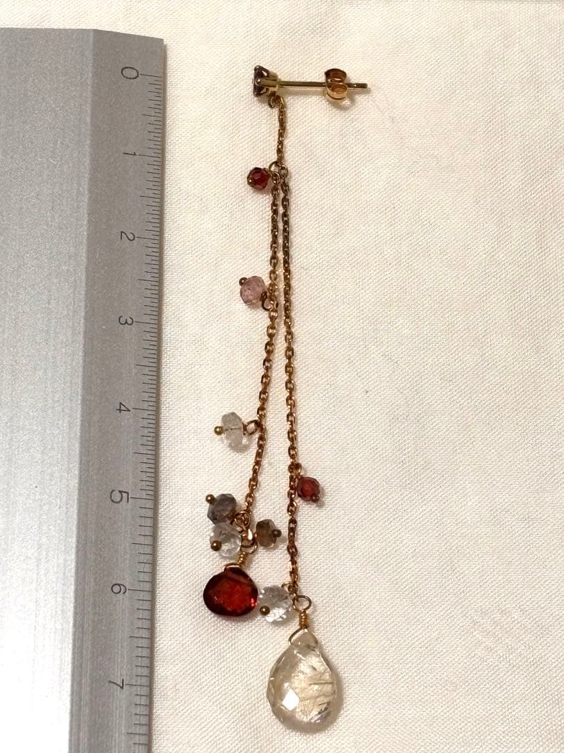 Sweet Pea 天然石　片耳ピアス