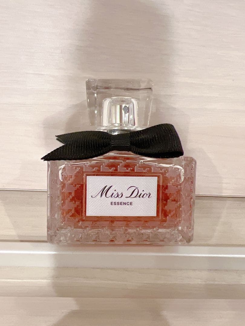 ミス ディオール エッセンス