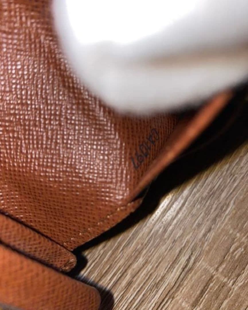 ルイヴィトン モノグラム 長財布