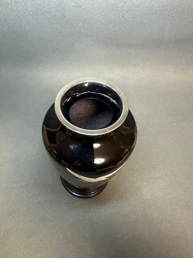 尾張七宝名工 七宝焼鶴文花瓶共箱 美品 服部良三作　アンティーク　コレクション