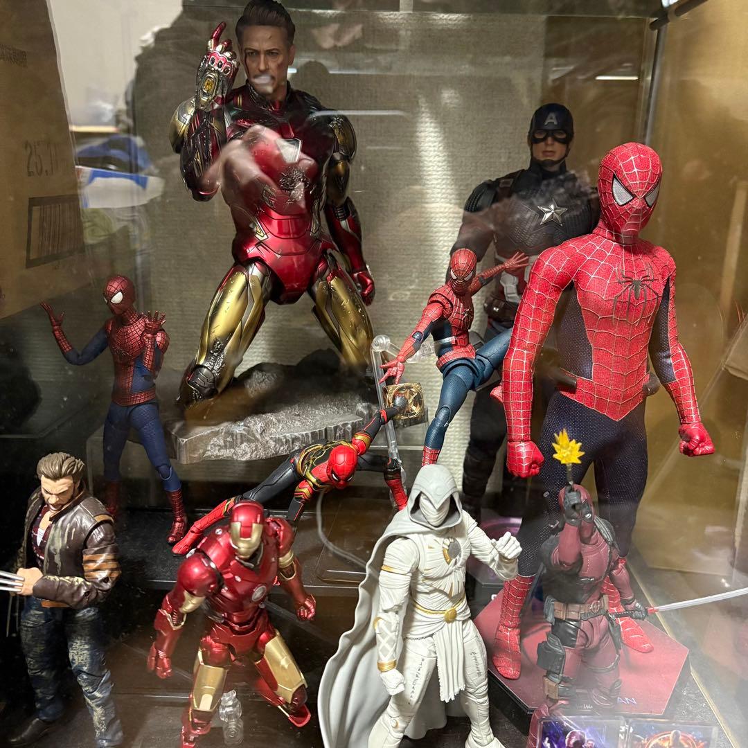 ホットトイズ(Hot Toys) アイアンマン & キャプテンアメリカ