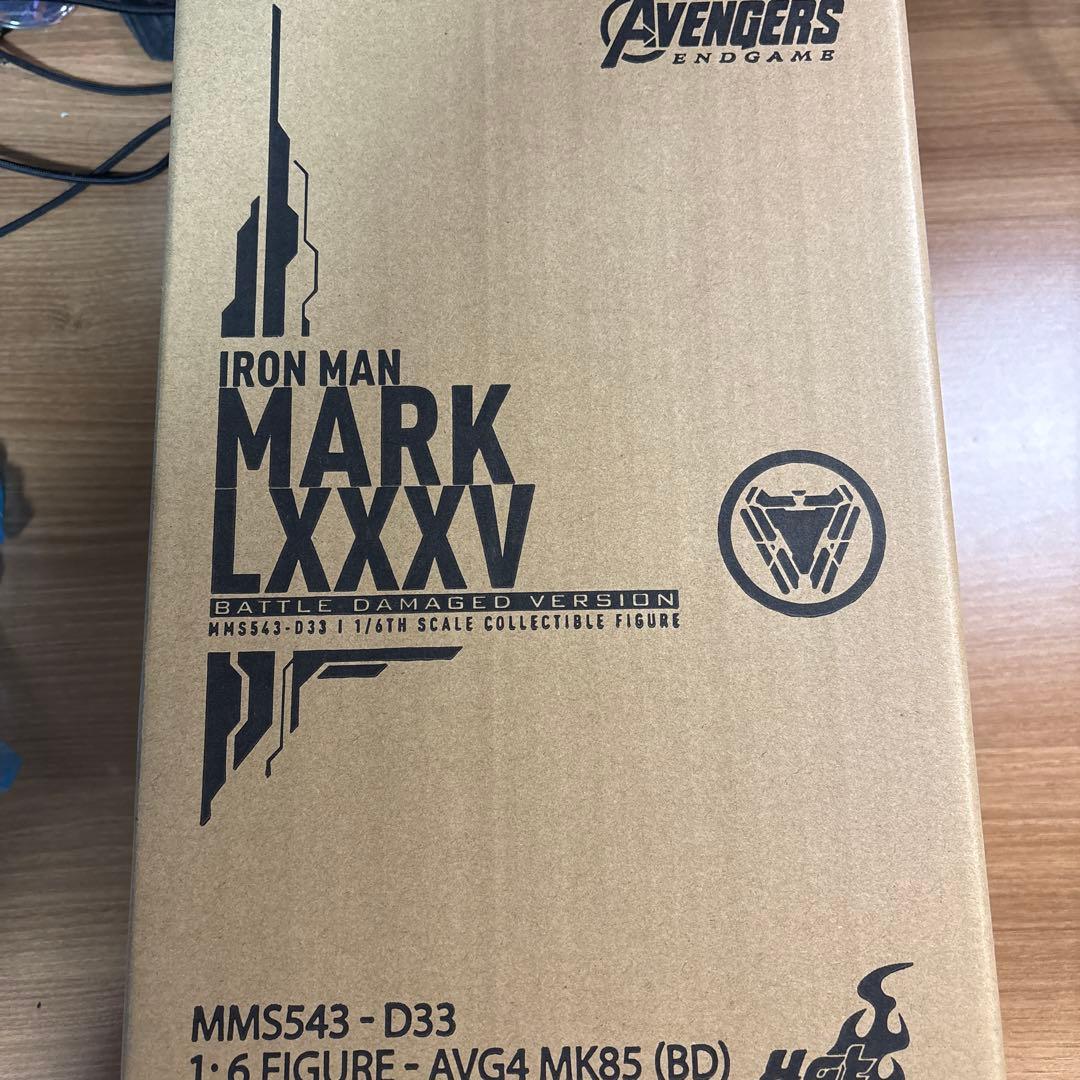 ホットトイズ(Hot Toys) アイアンマン & キャプテンアメリカ