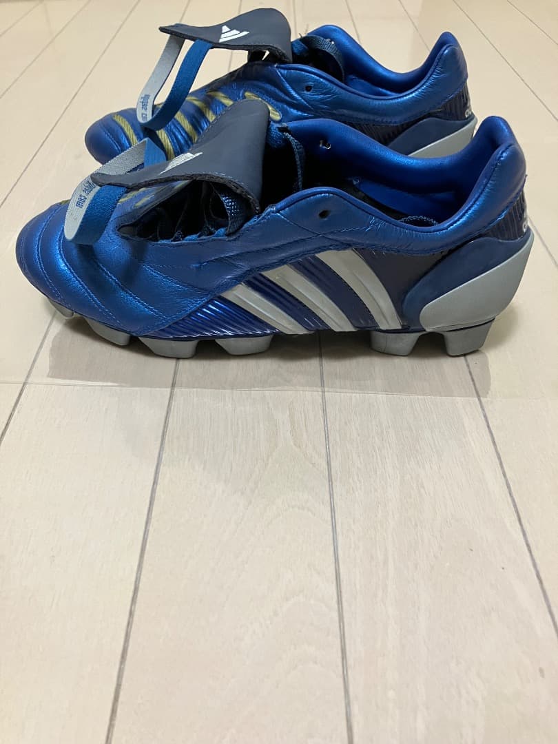 し*ゅ様 アディダス プレデターパルス 26.0cm タグ無し新品・未使用